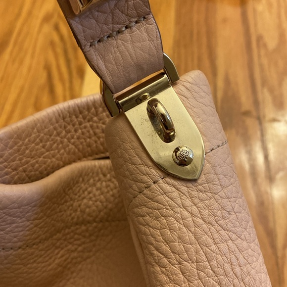 Mulberry Large Eliza Hobo Bag in Blush Pink with Crossbody Strap - Picture 13 of 16